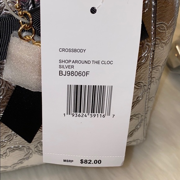 SOLD🚫 Betsey Johnson NWT crossbody/hand bag - Picture 10 of 10